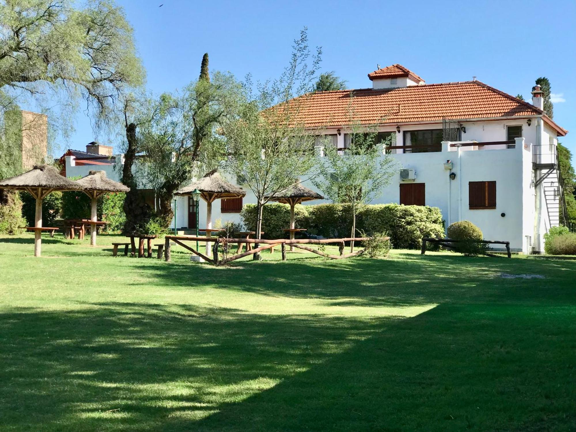 Hotel De Los Cesares Merlo Екстериор снимка